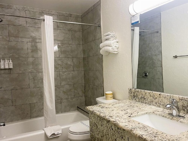 Americas Best Value Inn and Suites -Yucca Valley image 12