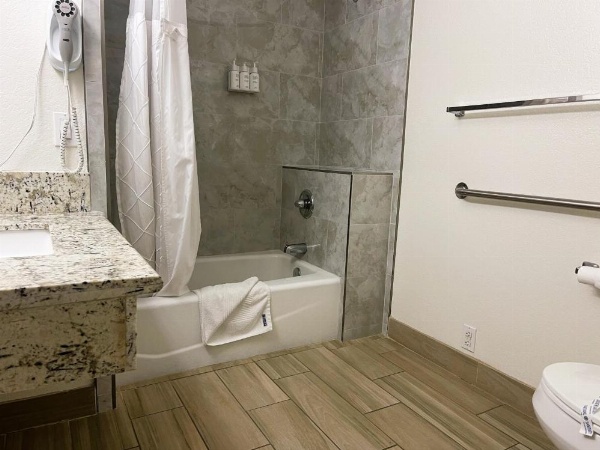 Americas Best Value Inn and Suites -Yucca Valley image 38